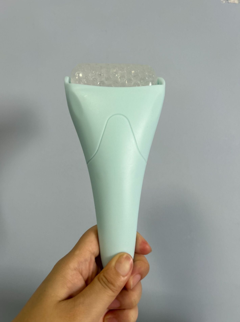 Beauty Ice Roller Face Massage Tool With Cold Balls