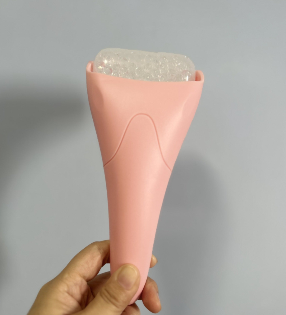 Beauty Ice Roller Face Massage Tool With Cold Balls